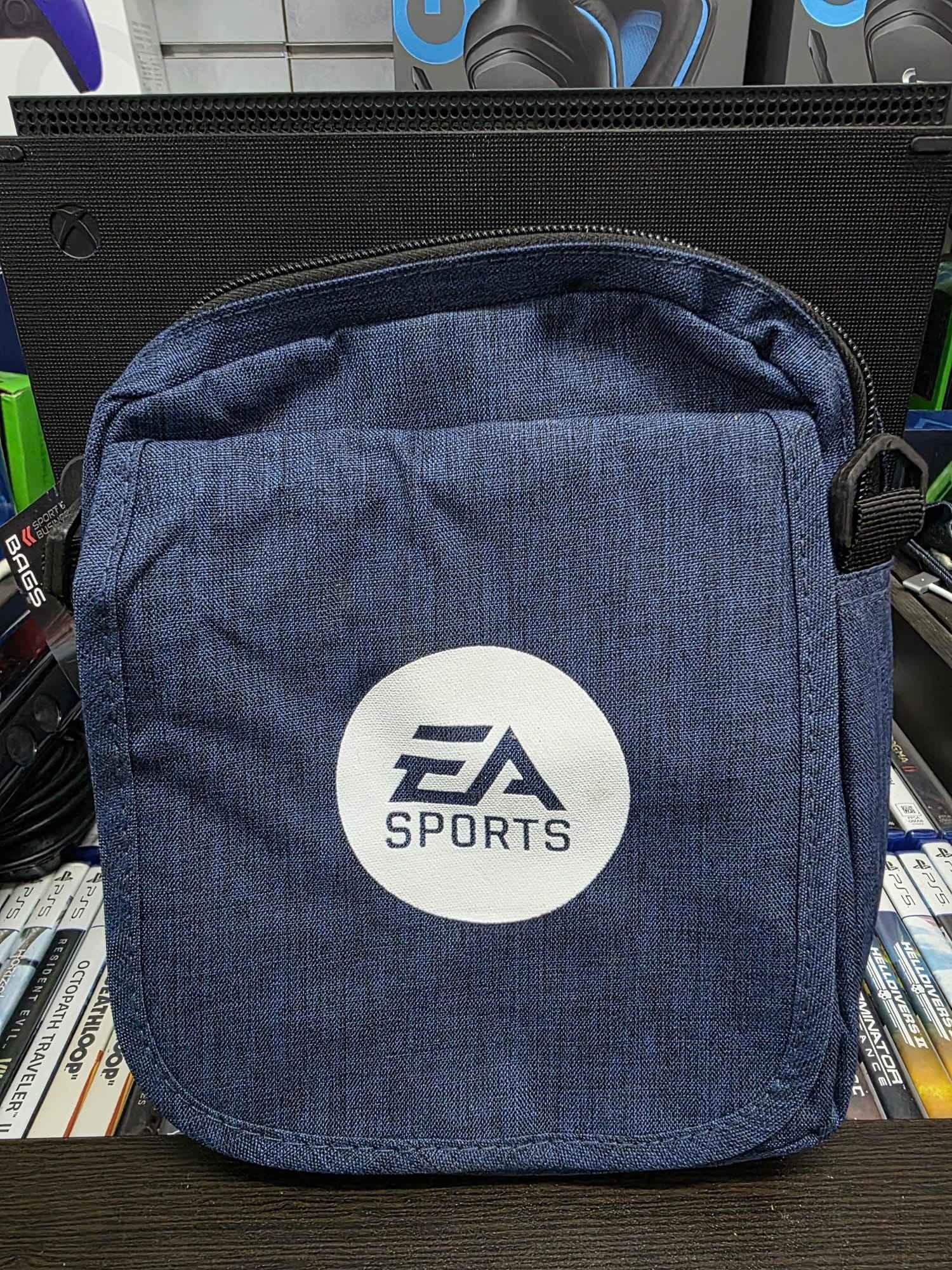 תיק צד ממותג EA SPORTS תיק צד ממותג EA SPORTS